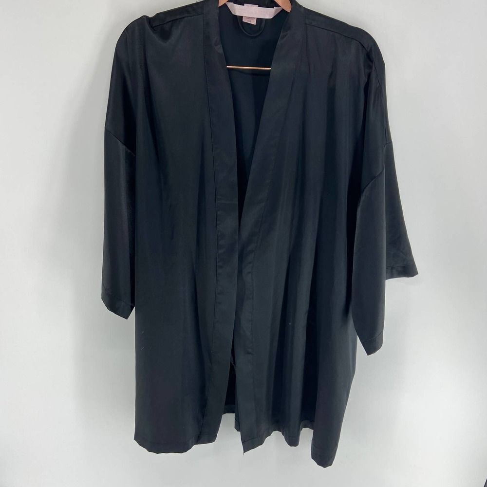 Victoria Secret Black Short Sleeve Short Robe